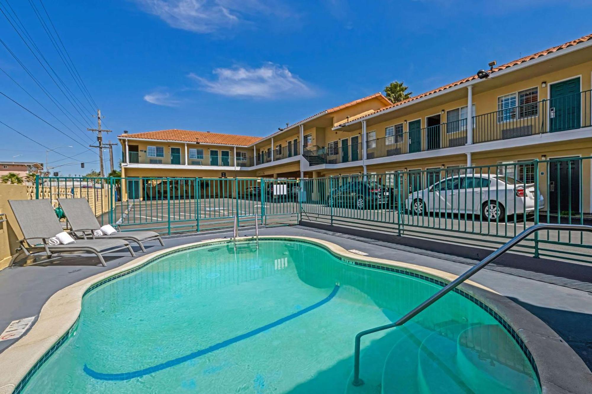 Comfort Inn Boardwalk Santa Cruz Bagian luar foto