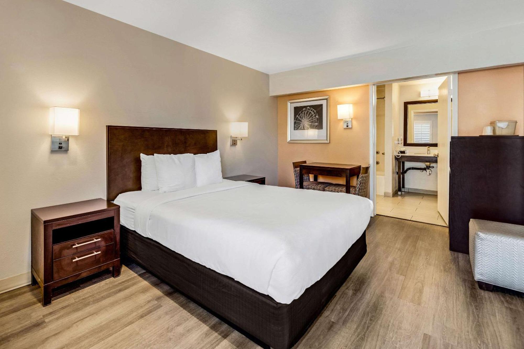 Comfort Inn Boardwalk Santa Cruz Bagian luar foto