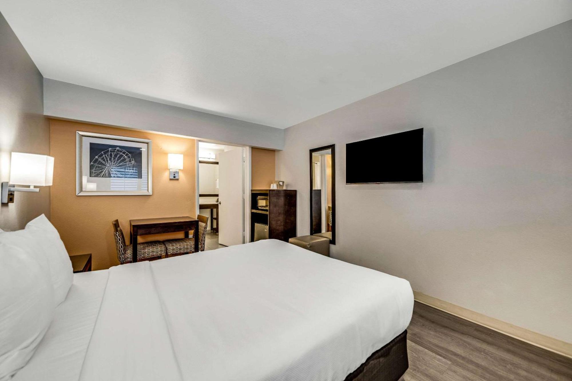 Comfort Inn Boardwalk Santa Cruz Bagian luar foto